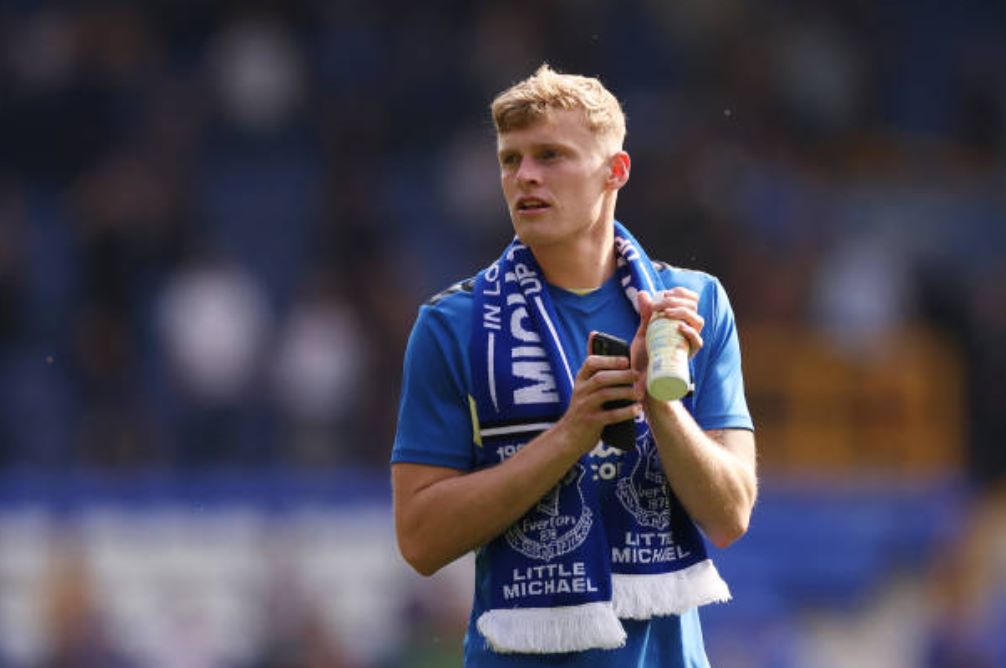 Everton có thể phải bán Branthwaite thời gian tới.